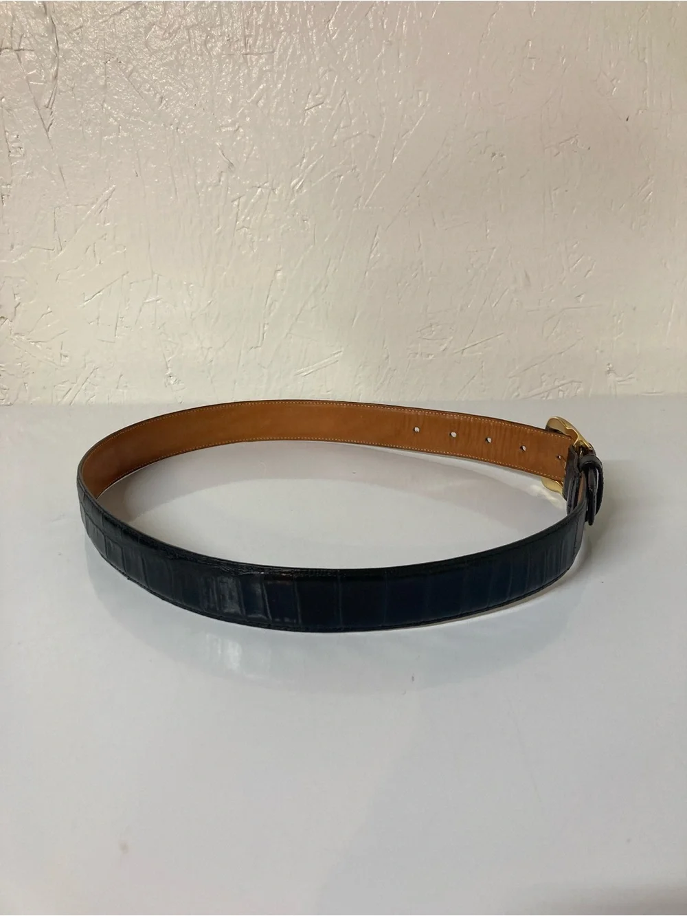 Lands' End size 28 Black Croc-Embossed Leather Belt with Gold Buckle VTG 1991